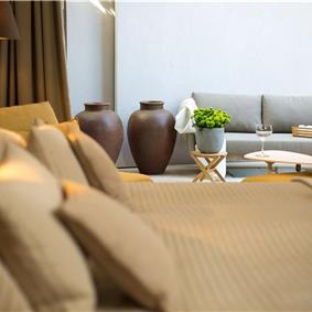 11 Bedroom Villa with Outdoor Pool and Indoor Penthouse Pool near Pula, sleeps 22-26